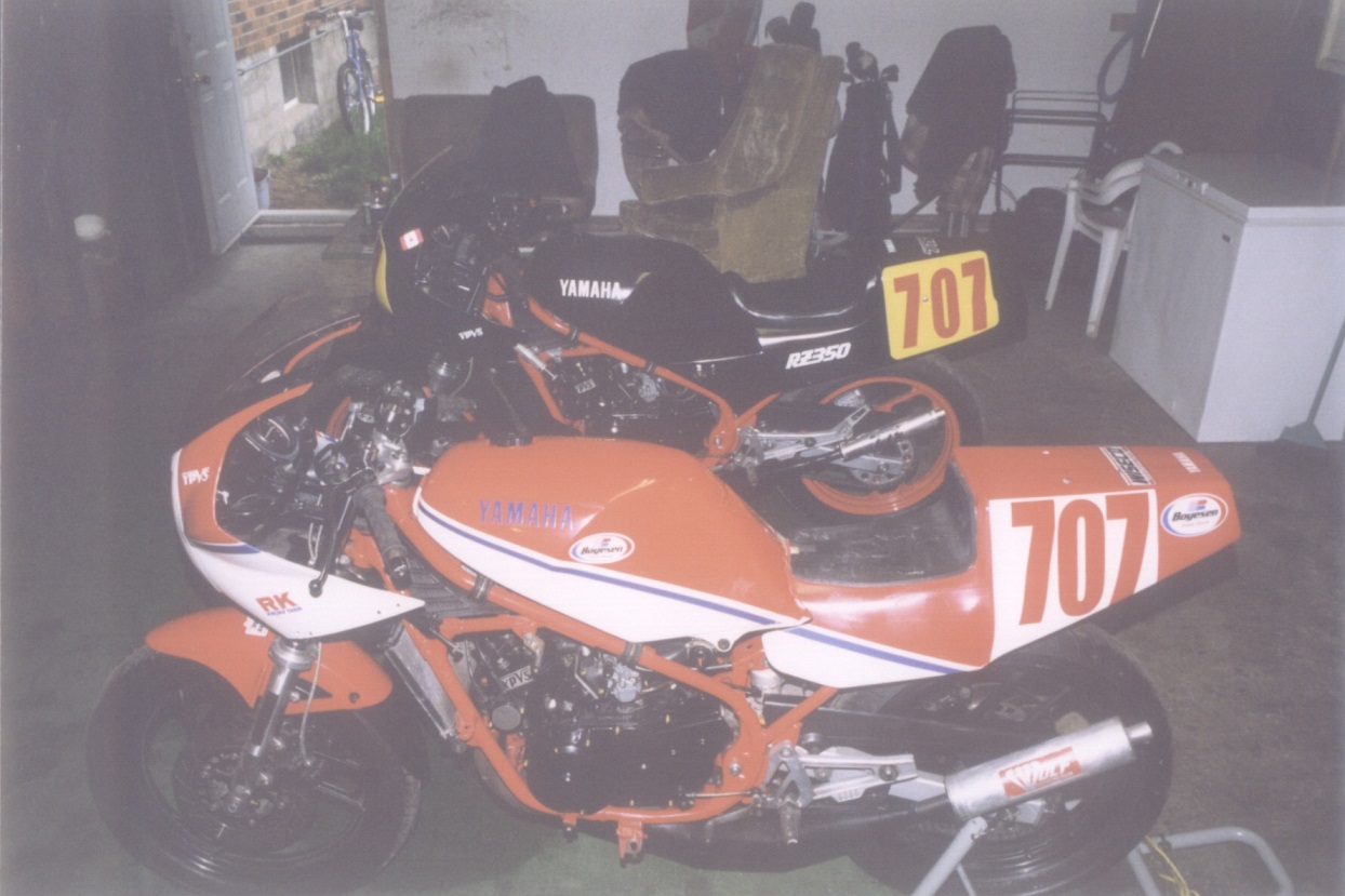 RZ350 race bikes left , may 2003.jpg